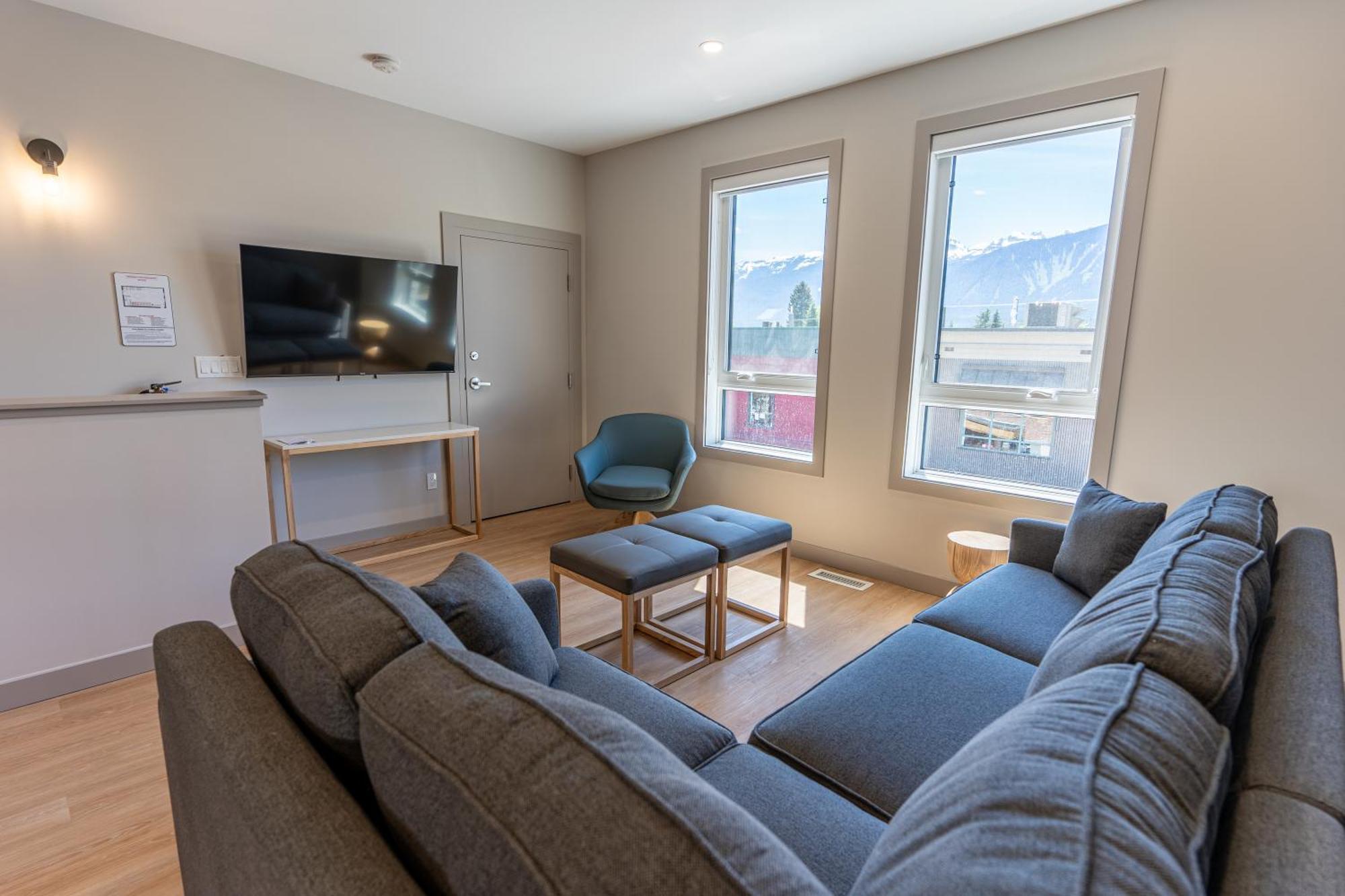 Basecamp Suites Ревелсток Номер фото